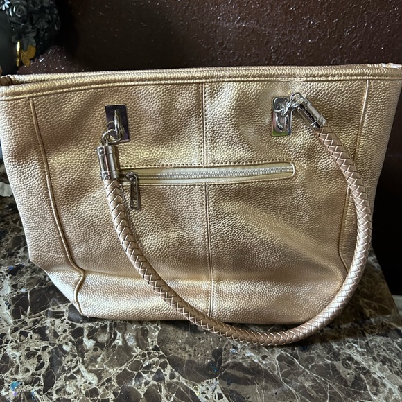 Chic Cream Leather Tote Bag - Picture 3 of 6